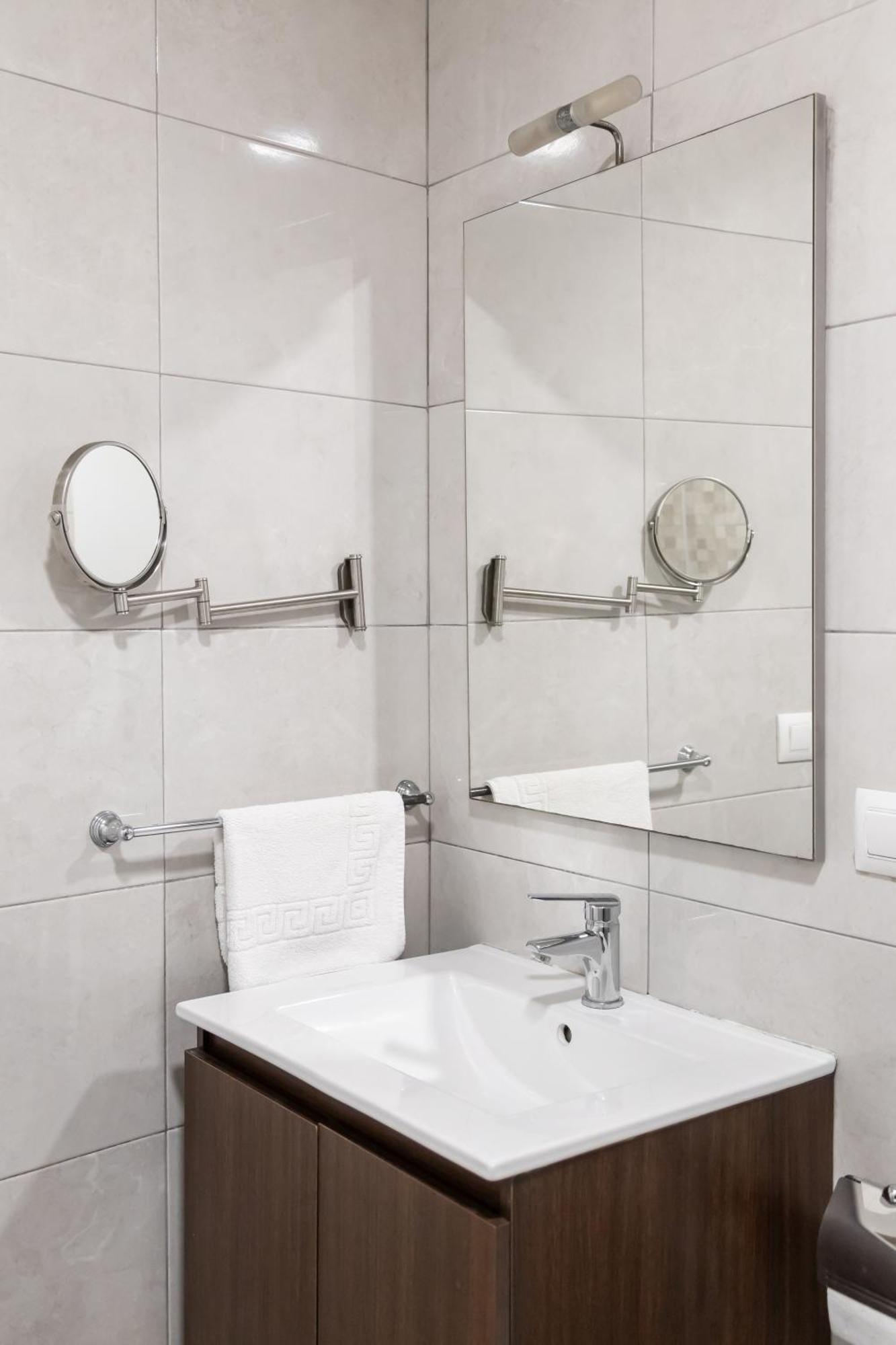 Down Town Apartment บาเลนเซีย ภายนอก รูปภาพ