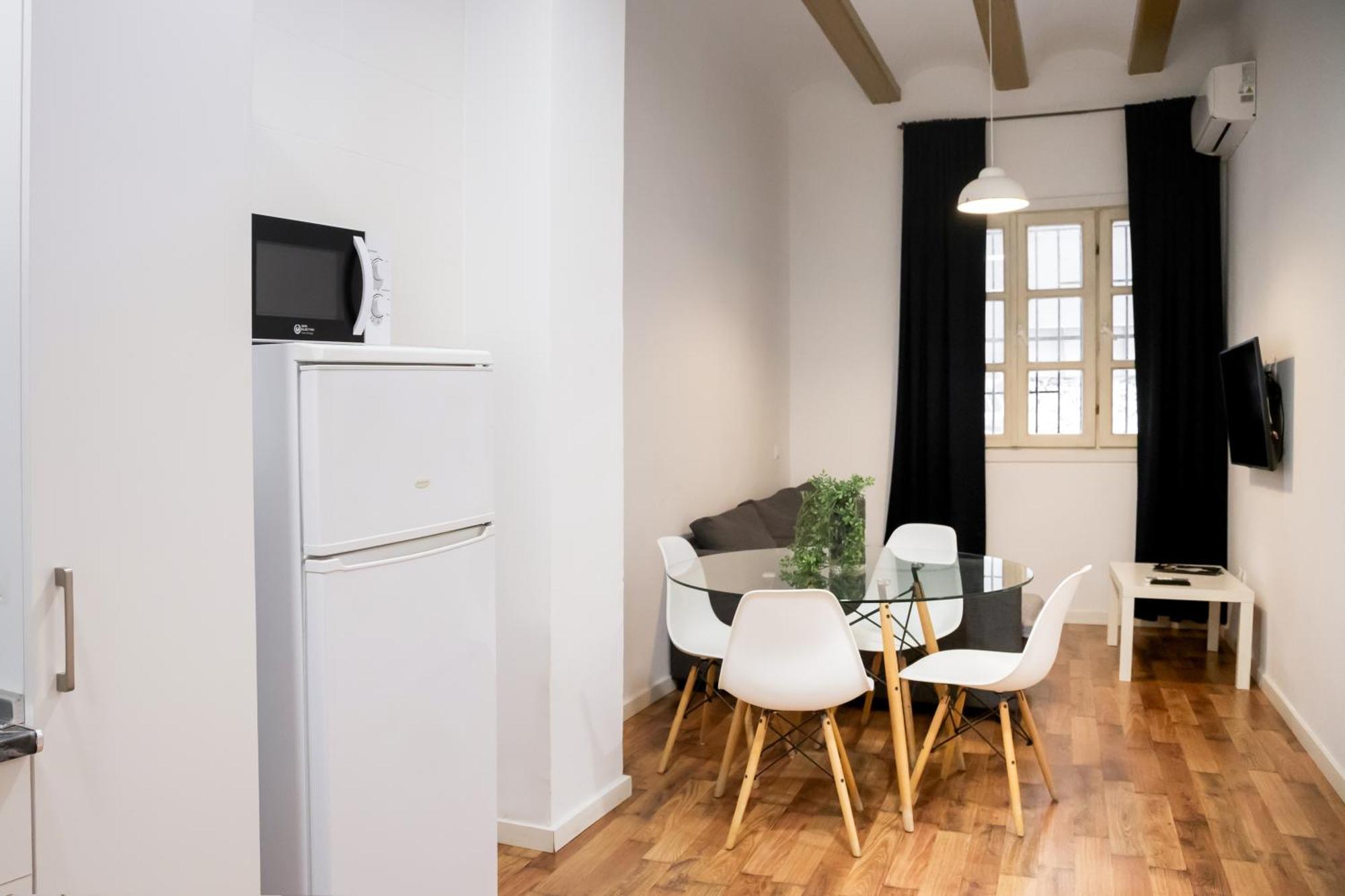 Down Town Apartment บาเลนเซีย ภายนอก รูปภาพ